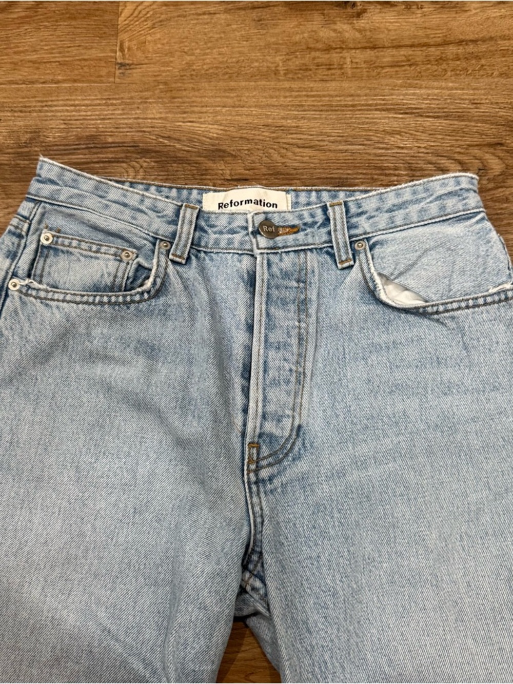 Reformation Mid Crop Flared Jeans Light Wash Size 29 70s - Picture 5 of 9